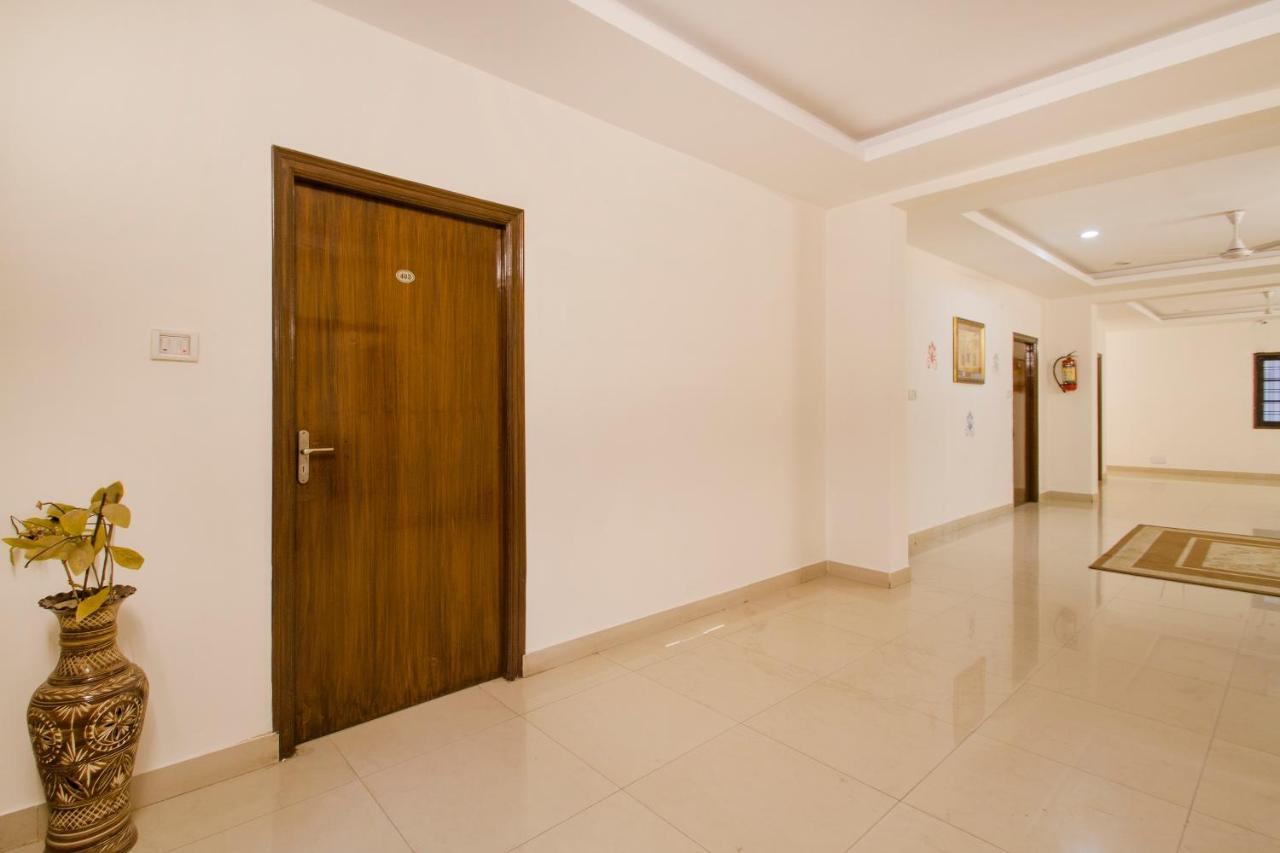 Vaccinated Staff - Oyo 11400 The Down Town Suites Hyderabad Exterior photo