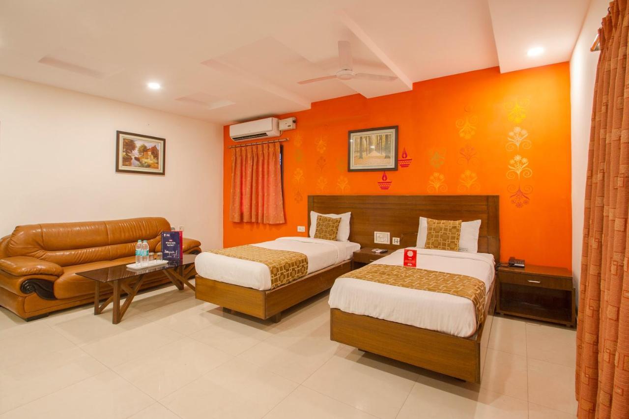 Vaccinated Staff - Oyo 11400 The Down Town Suites Hyderabad Exterior photo
